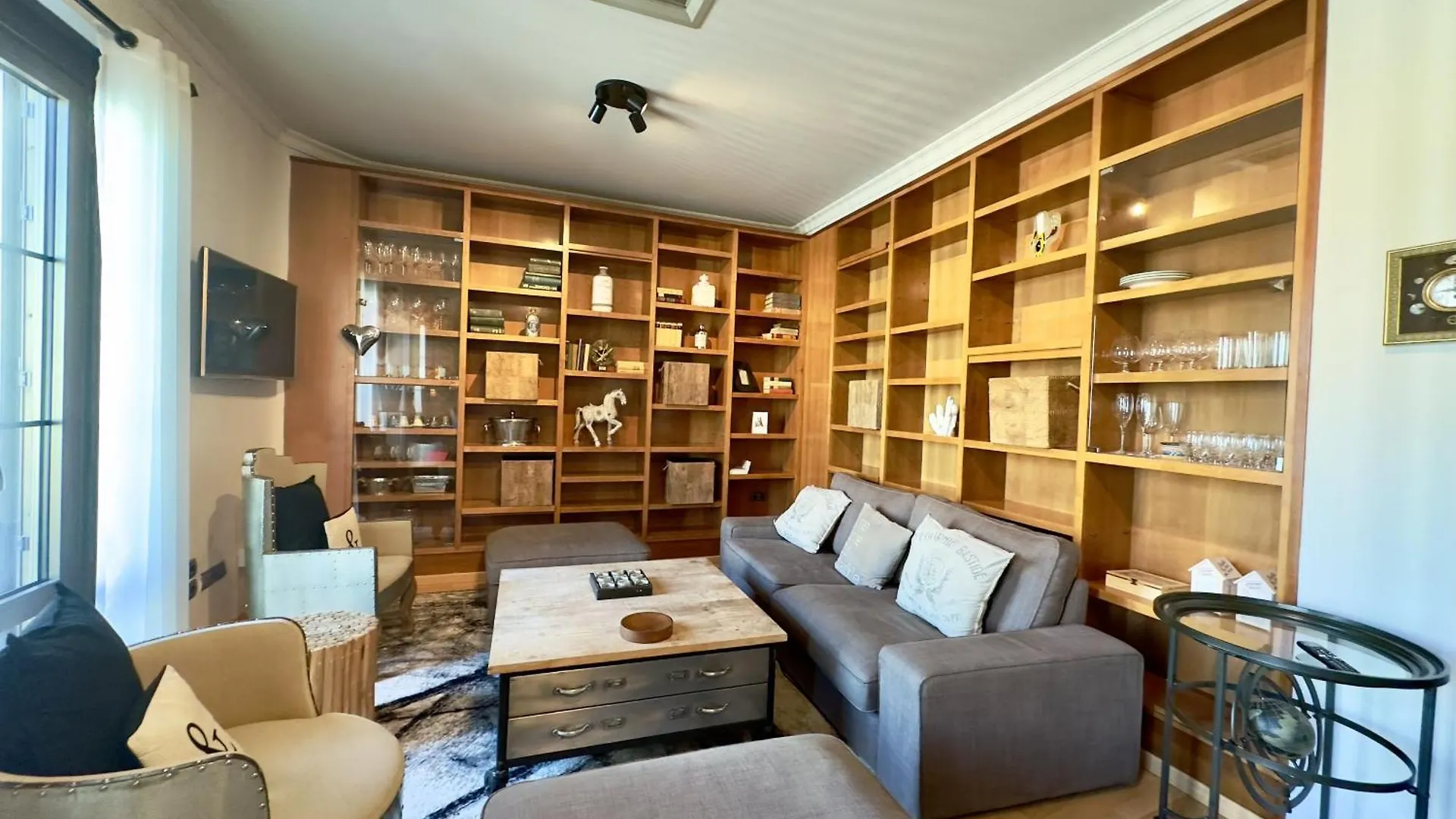 Urbe10 Plaza De Uncibay 3 Bedrooms Apatment Malaga 0*,  Spain
