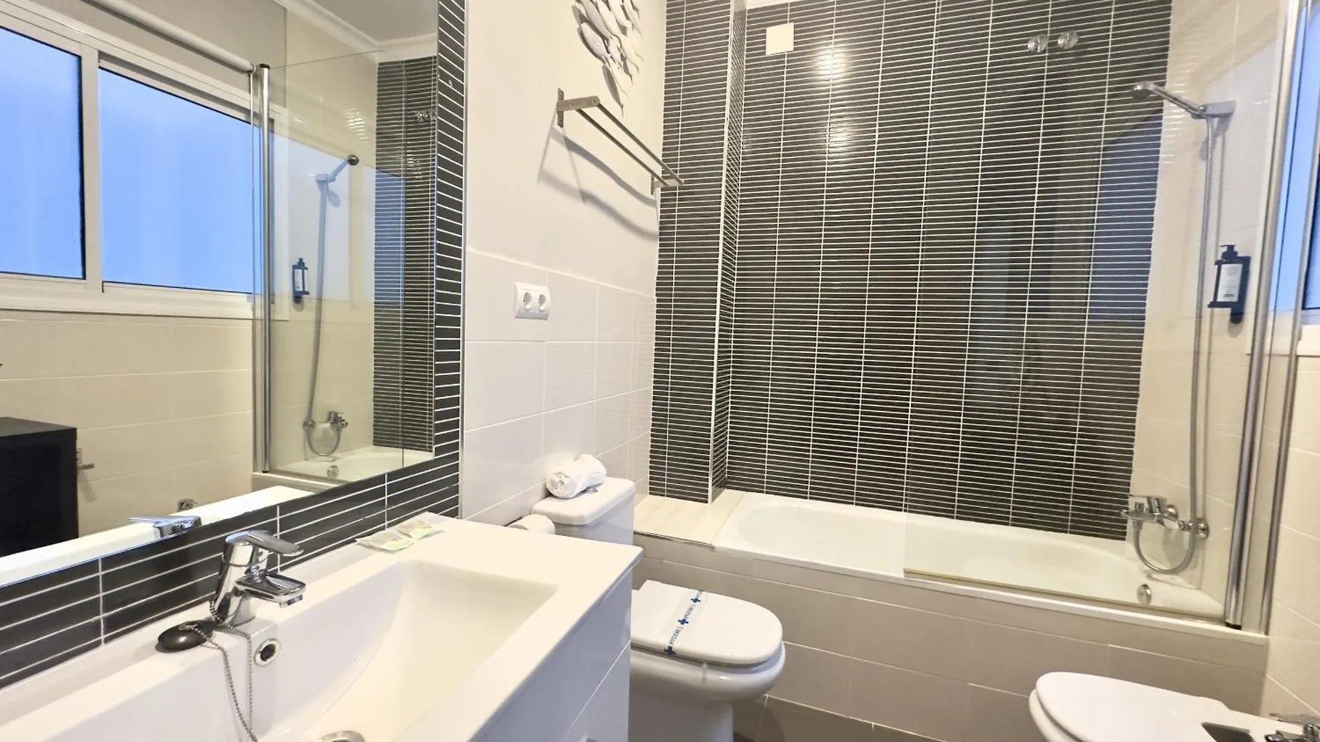 Urbe10 Plaza De Uncibay 3 Bedrooms Apatment Málaga Apartamento