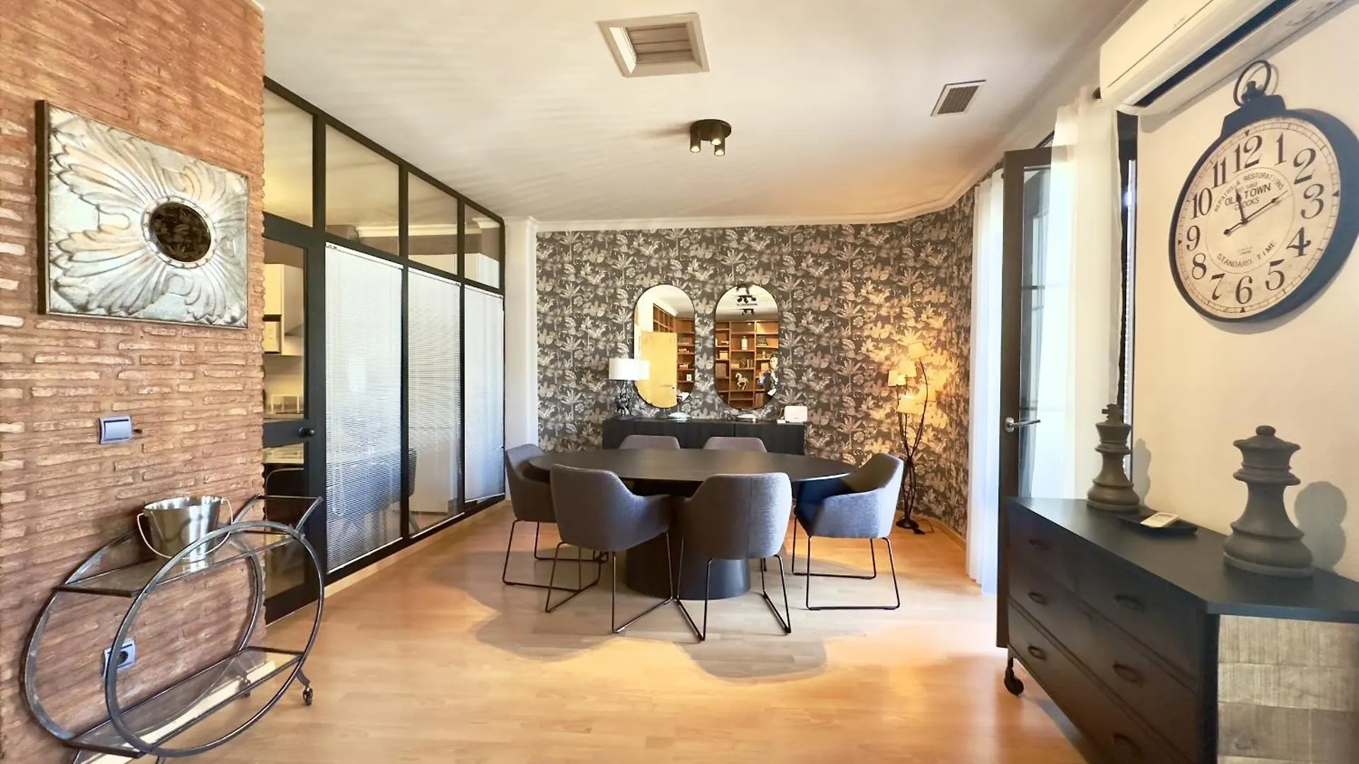 Urbe10 Plaza De Uncibay 3 Bedrooms Apatment Málaga