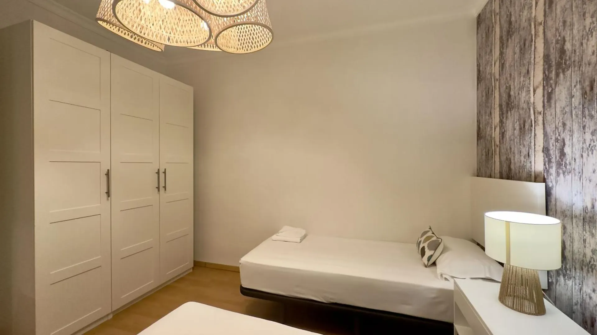 Lejlighed Urbe10 Plaza De Uncibay 3 Bedrooms Apatment Málaga Spanien